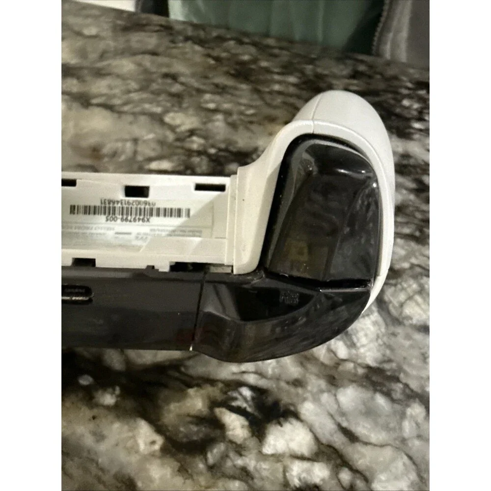 Microsoft Xbox One Wireless Controller White 1708 FOR PARTS ONLY